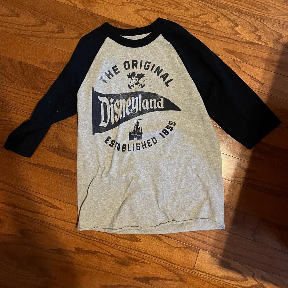 Disneyland 3/4 sleeve baseball tee